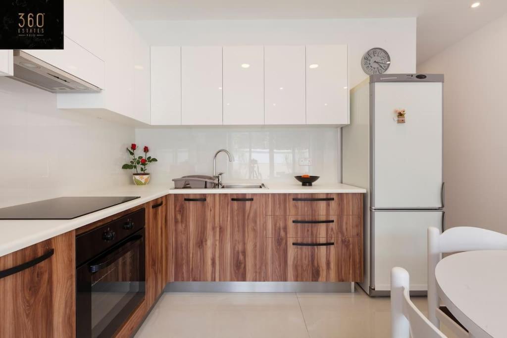 Comfy Apt With Terrace, 5 Mins To Sliema Ferries By 360 Estates Gzira Exterior foto